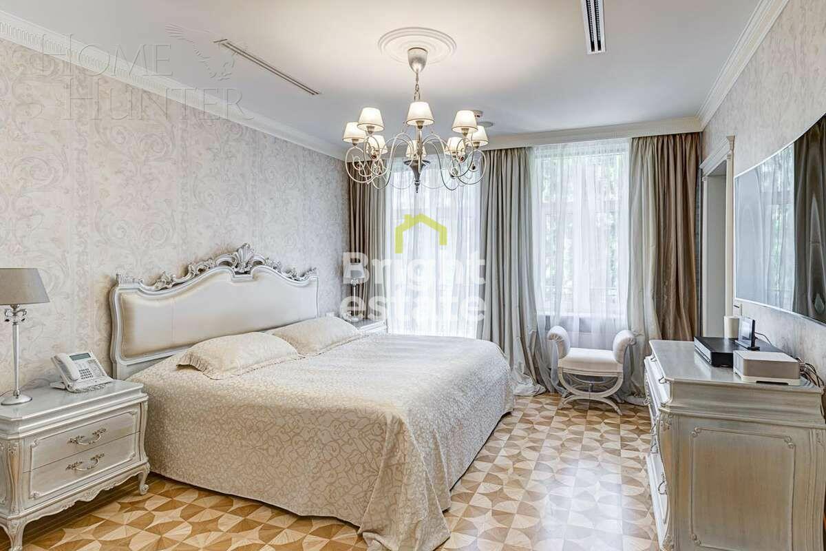 2-этажный коттедж 782.7 м² с отделкой