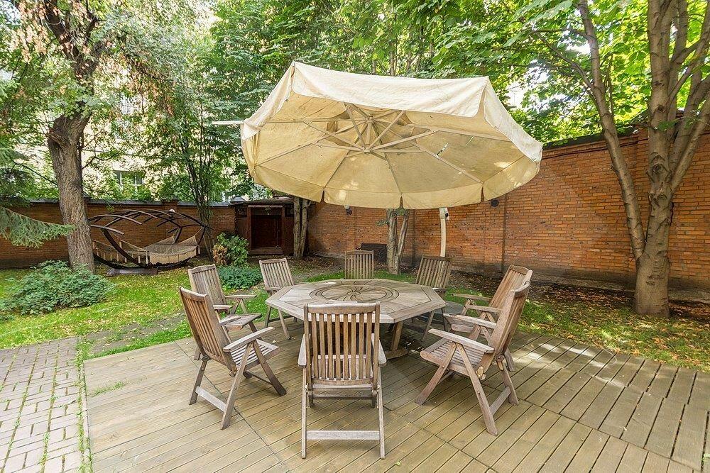 3-УРОВНЕВЫЙ ОСОБНЯК С ОТДЕЛКОЙ 1 040 М² НА 1 ЭТАЖЕ