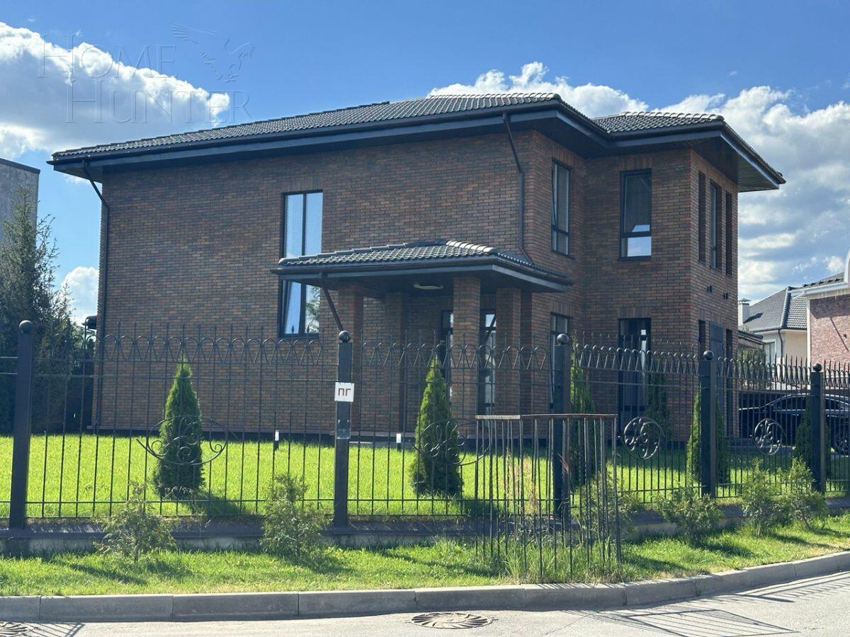 2-этажный коттедж 286 м² с отделкой