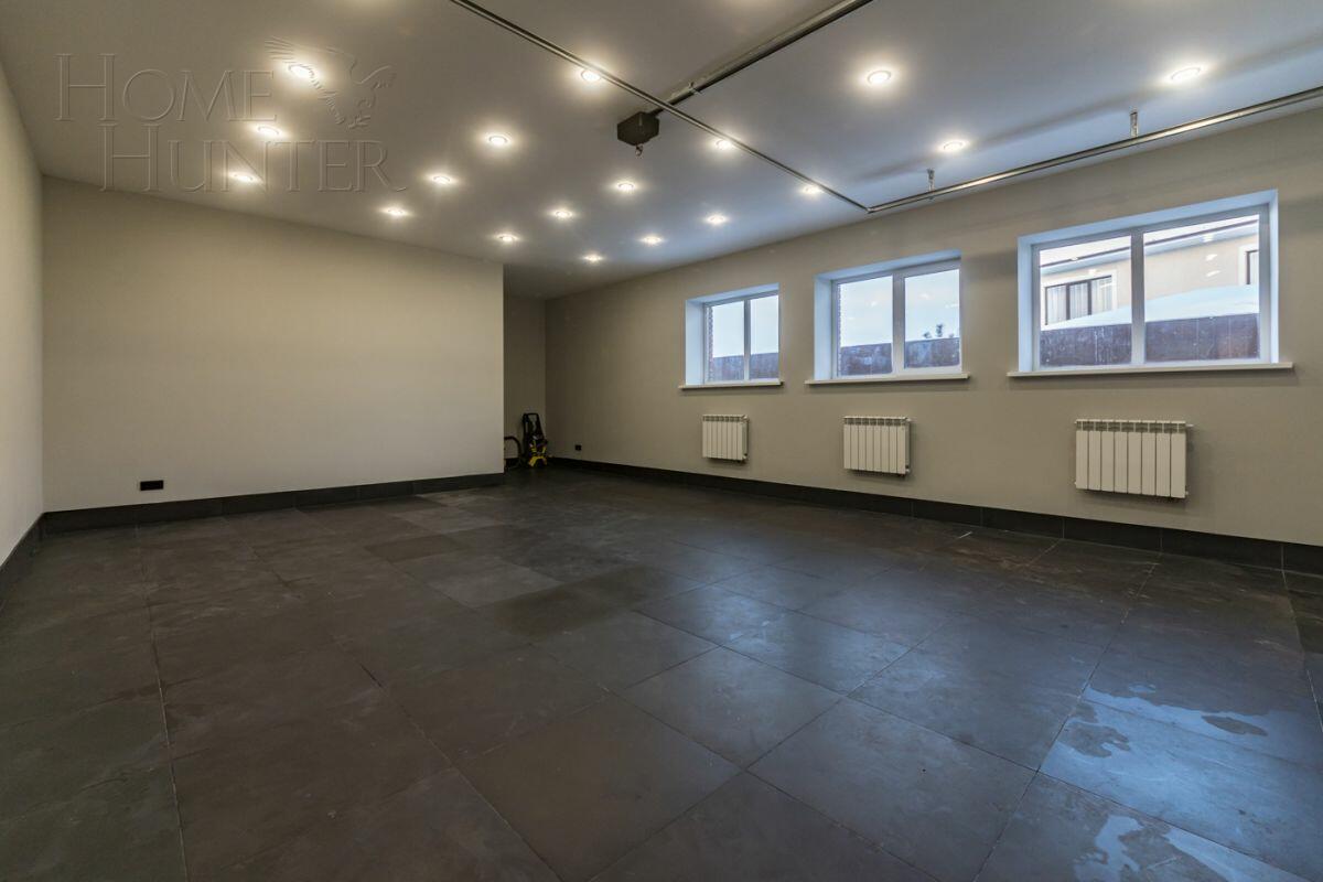 2-этажный коттедж 286 м² с отделкой