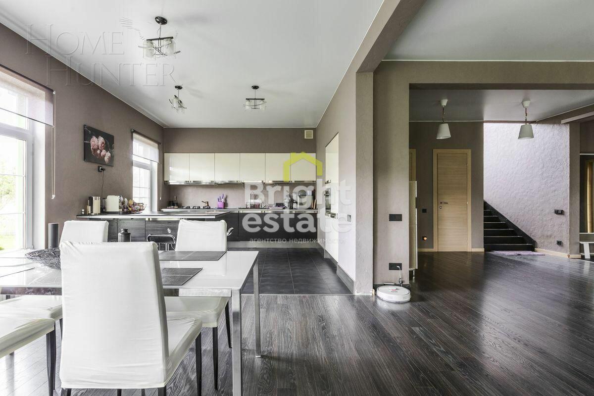 2-этажный коттедж 270 м² с отделкой