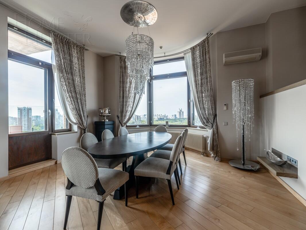 3-УРОВНЕВЫЙ ПЕНТХАУС С ОТДЕЛКОЙ 583 М² НА 19 ЭТАЖЕ