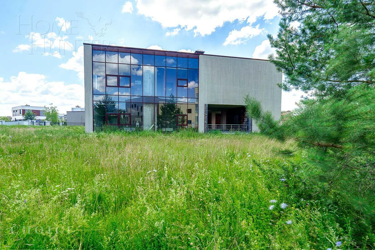 2-этажный коттедж 1 542 м² без отделки