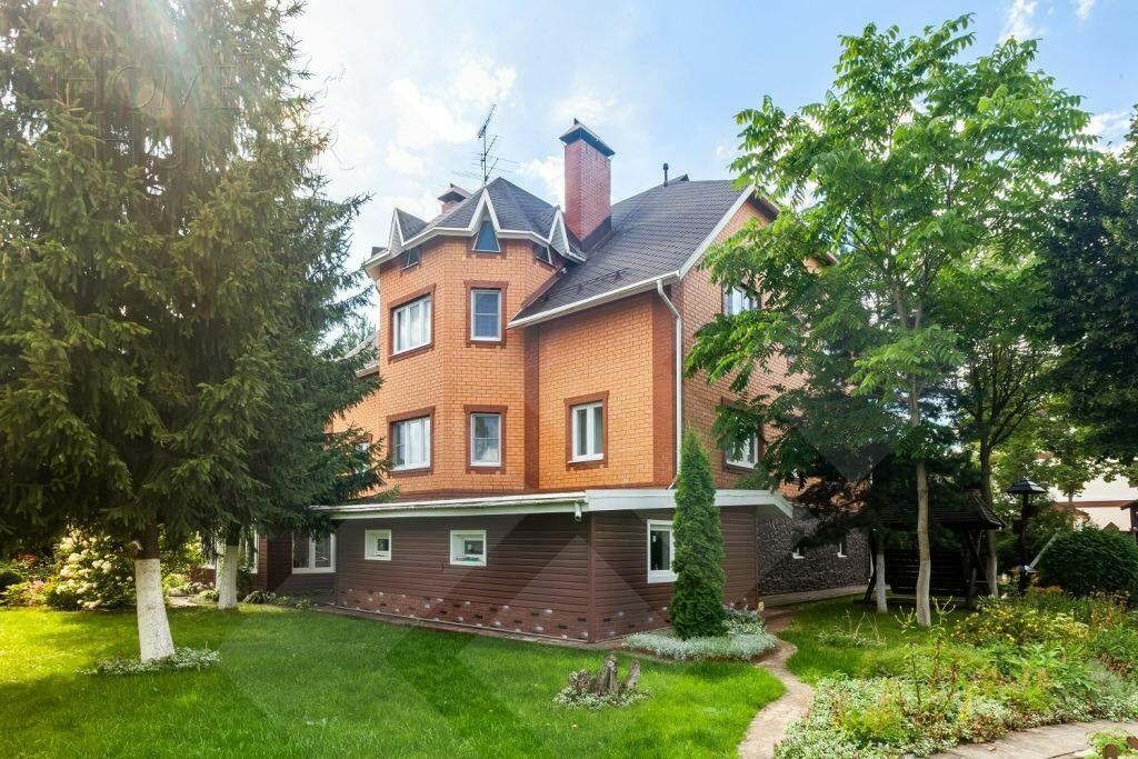 2-этажный коттедж 970 м² с отделкой