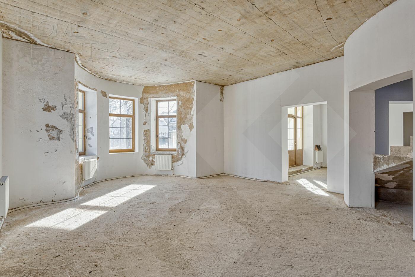 3-этажный коттедж 640 м² без отделки