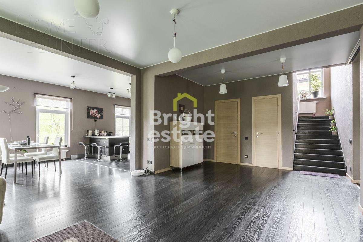 2-этажный коттедж 270 м² с отделкой