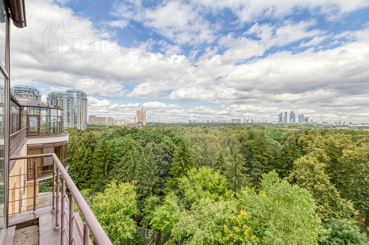 10-КОМН. ПЕНТХАУС БЕЗ ОТДЕЛКИ 690 М² НА 7 ЭТАЖЕ