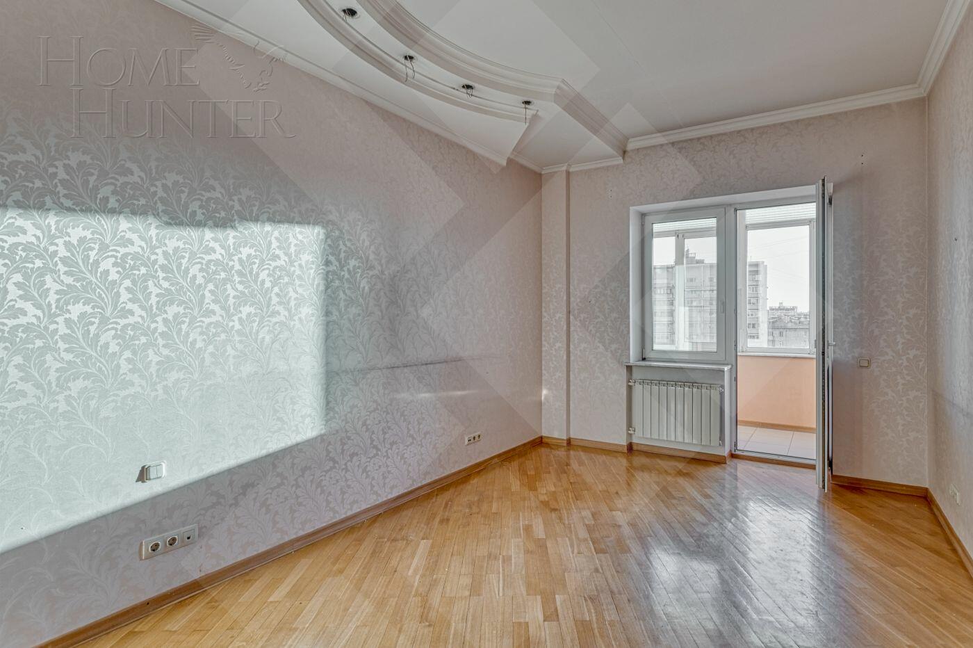 5-КОМН. КВАРТИРА С ОТДЕЛКОЙ 196.1 М² НА 10 ЭТАЖЕ