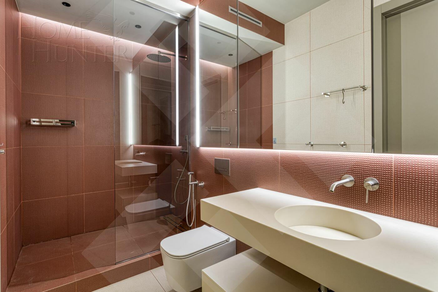 4-КОМН. КВАРТИРА С ОТДЕЛКОЙ 237 М² НА 5 ЭТАЖЕ