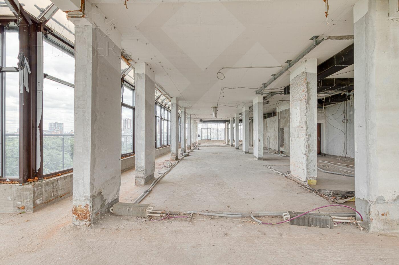 10-КОМН. ПЕНТХАУС БЕЗ ОТДЕЛКИ 690 М² НА 7 ЭТАЖЕ