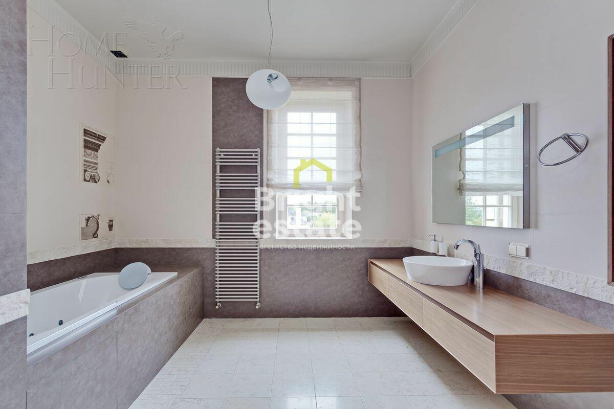 2-этажный коттедж 600 м² с отделкой