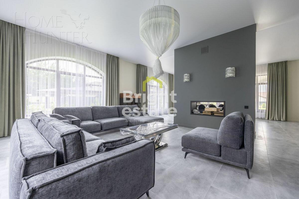 2-этажный коттедж 1 300 м² без отделки