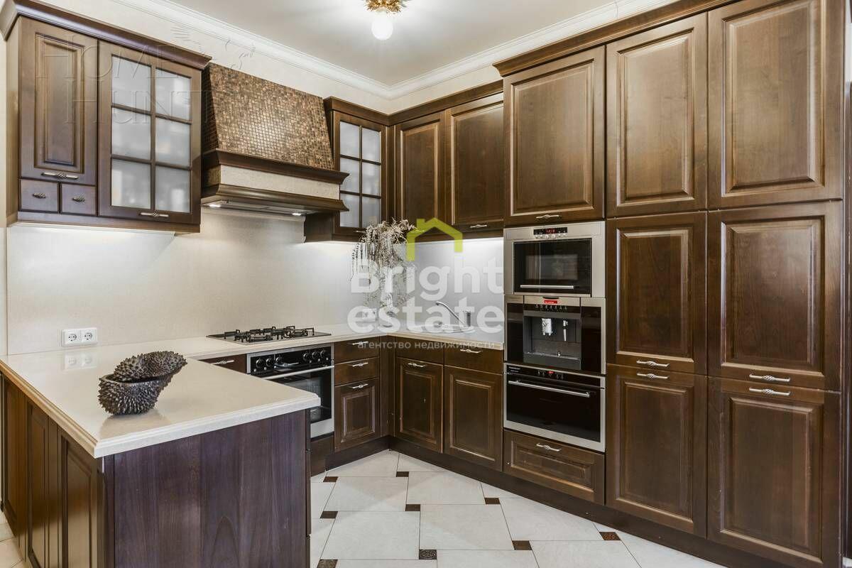 2-этажный коттедж 460 м² с отделкой