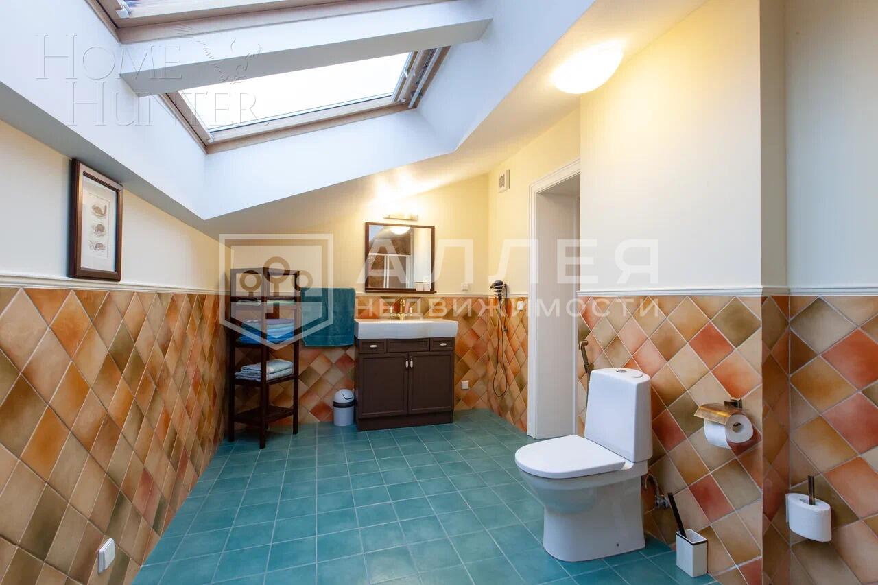 4-этажный коттедж 972.8 м² с отделкой