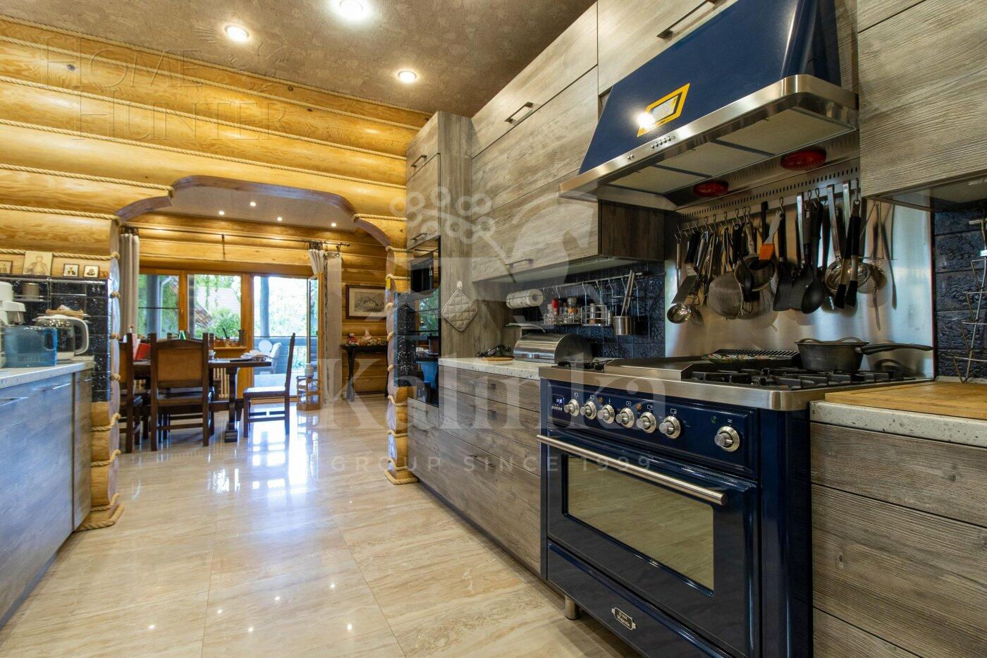 2-этажный коттедж 830 м² с отделкой