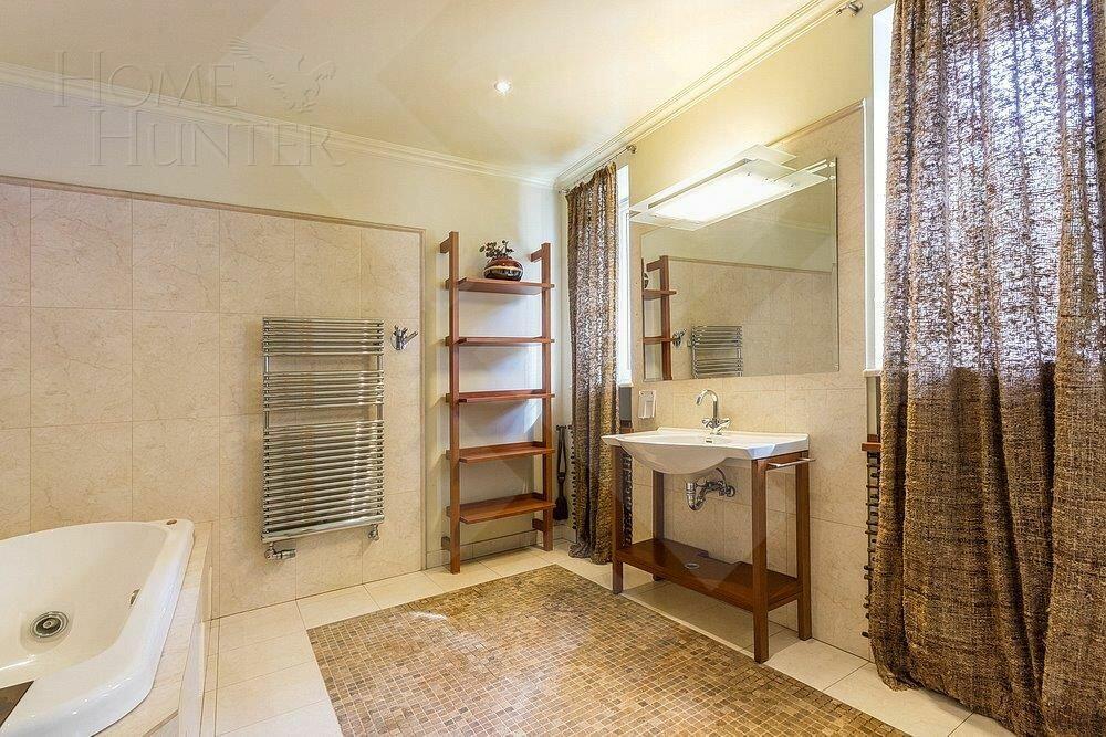 3-УРОВНЕВЫЙ ОСОБНЯК С ОТДЕЛКОЙ 1 040 М² НА 1 ЭТАЖЕ