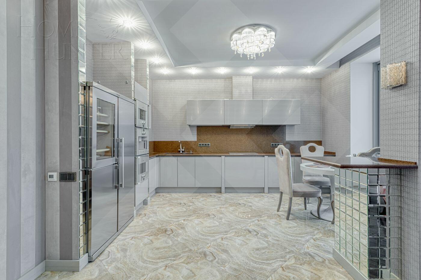 4-КОМН. КВАРТИРА С ОТДЕЛКОЙ 140 М² НА 9 ЭТАЖЕ
