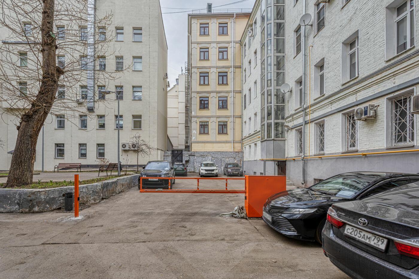 4-КОМН. КВАРТИРА С ОТДЕЛКОЙ 237 М² НА 5 ЭТАЖЕ