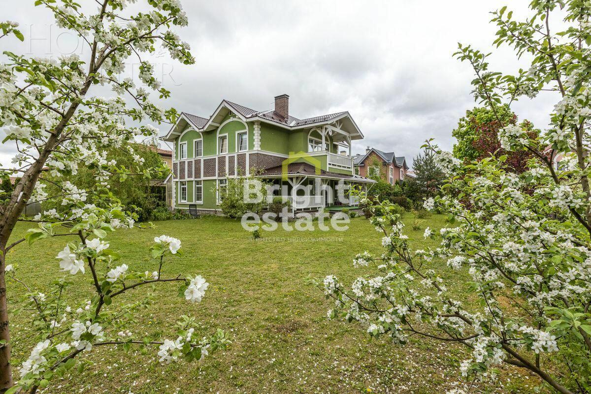 2-этажный коттедж 270 м² с отделкой