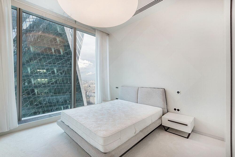 4-КОМН. АПАРТАМЕНТЫ С ОТДЕЛКОЙ 175.2 М² НА 40 ЭТАЖЕ