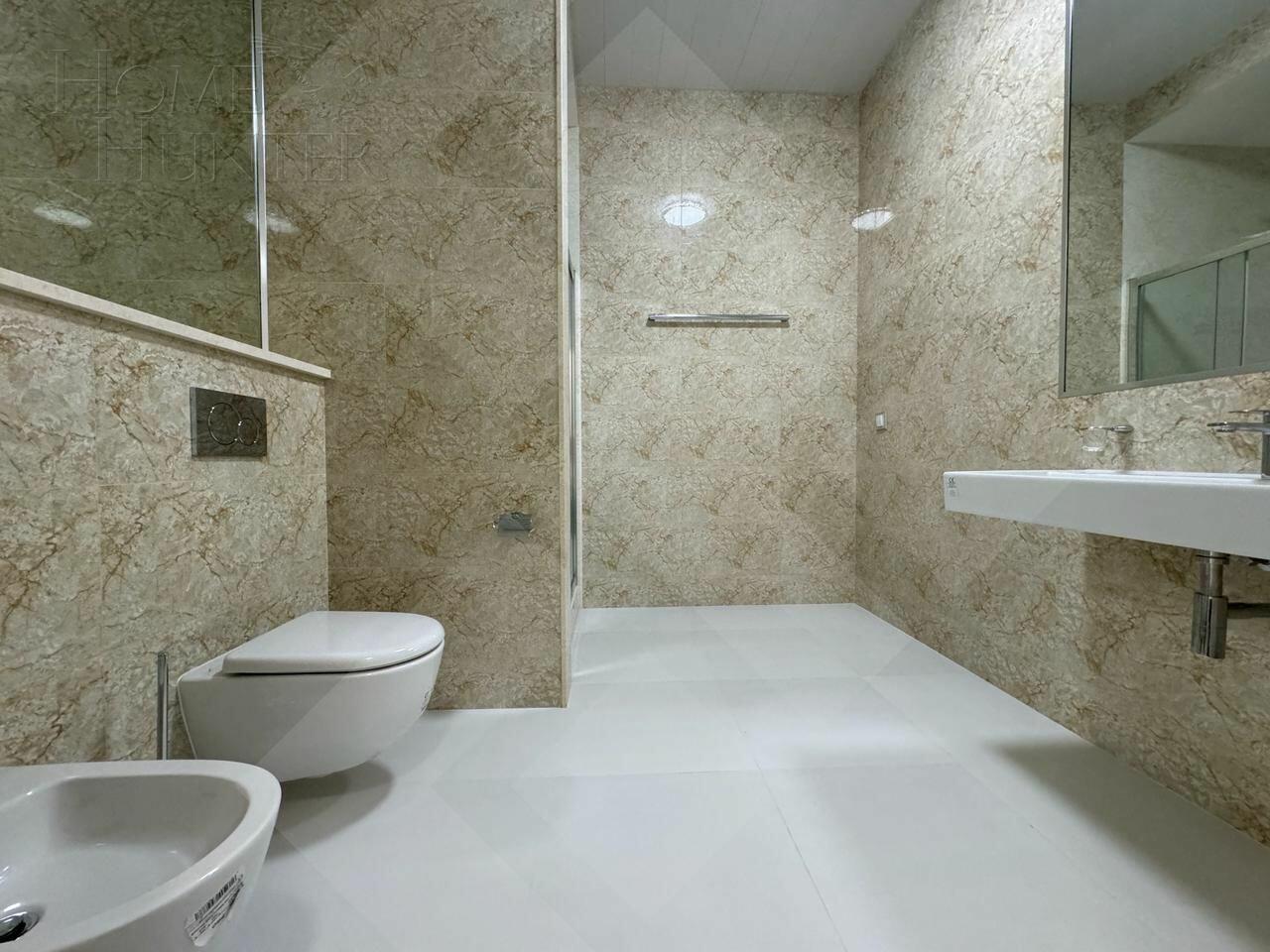 3-этажный таунхаус 360 м² с отделкой