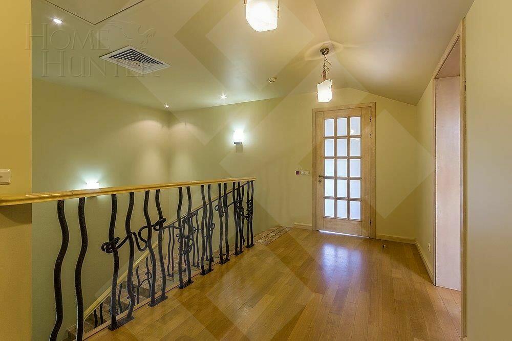 3-УРОВНЕВЫЙ ОСОБНЯК С ОТДЕЛКОЙ 1 040 М² НА 1 ЭТАЖЕ