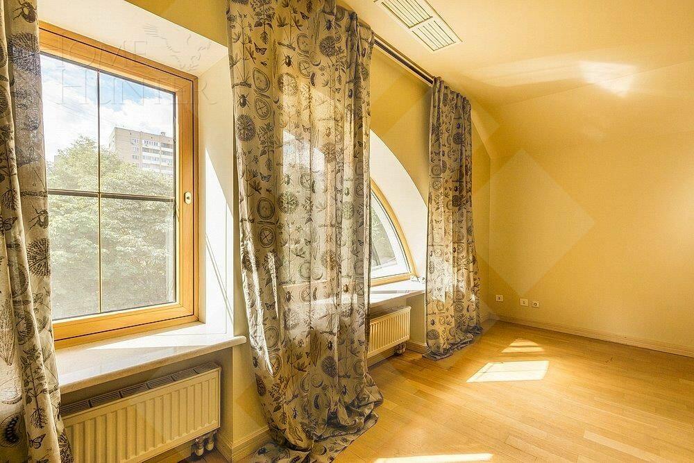 3-УРОВНЕВЫЙ ОСОБНЯК С ОТДЕЛКОЙ 1 040 М² НА 1 ЭТАЖЕ