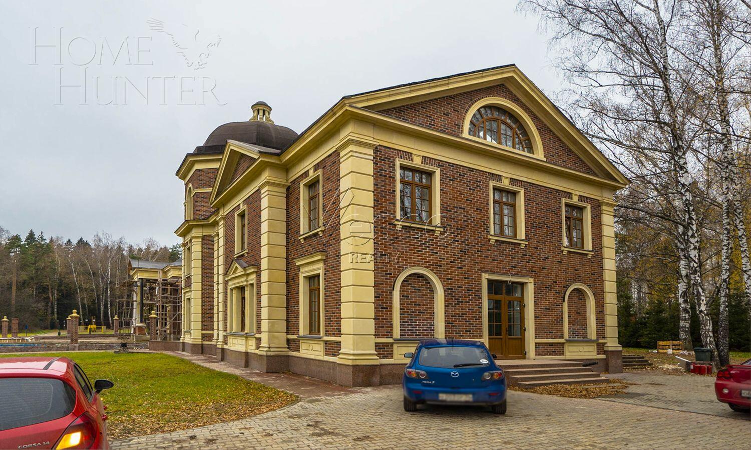 2-этажный коттедж 900 м² с отделкой