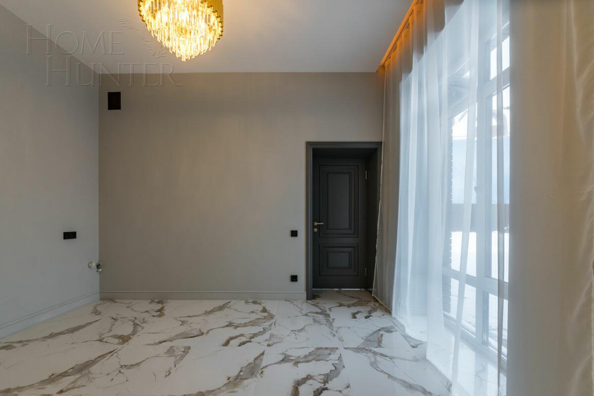 2-этажный коттедж 286 м² с отделкой