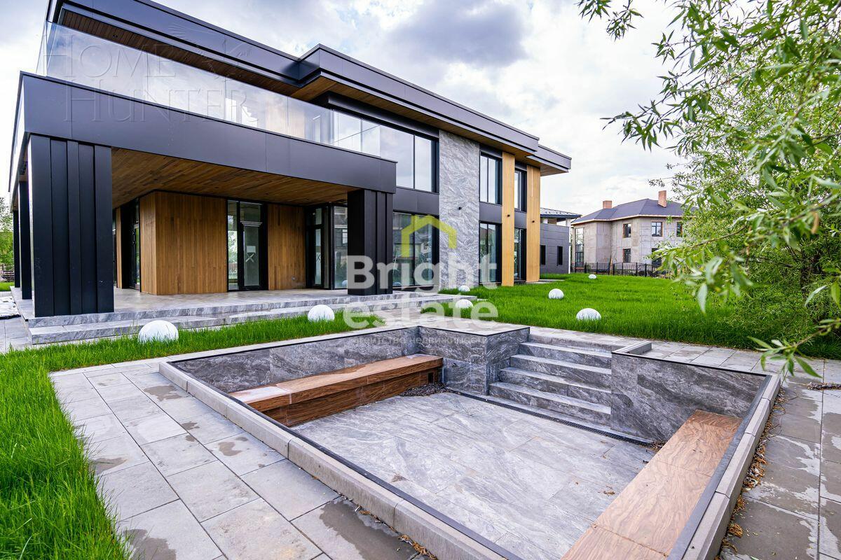 2-этажный коттедж 853.2 м² без отделки