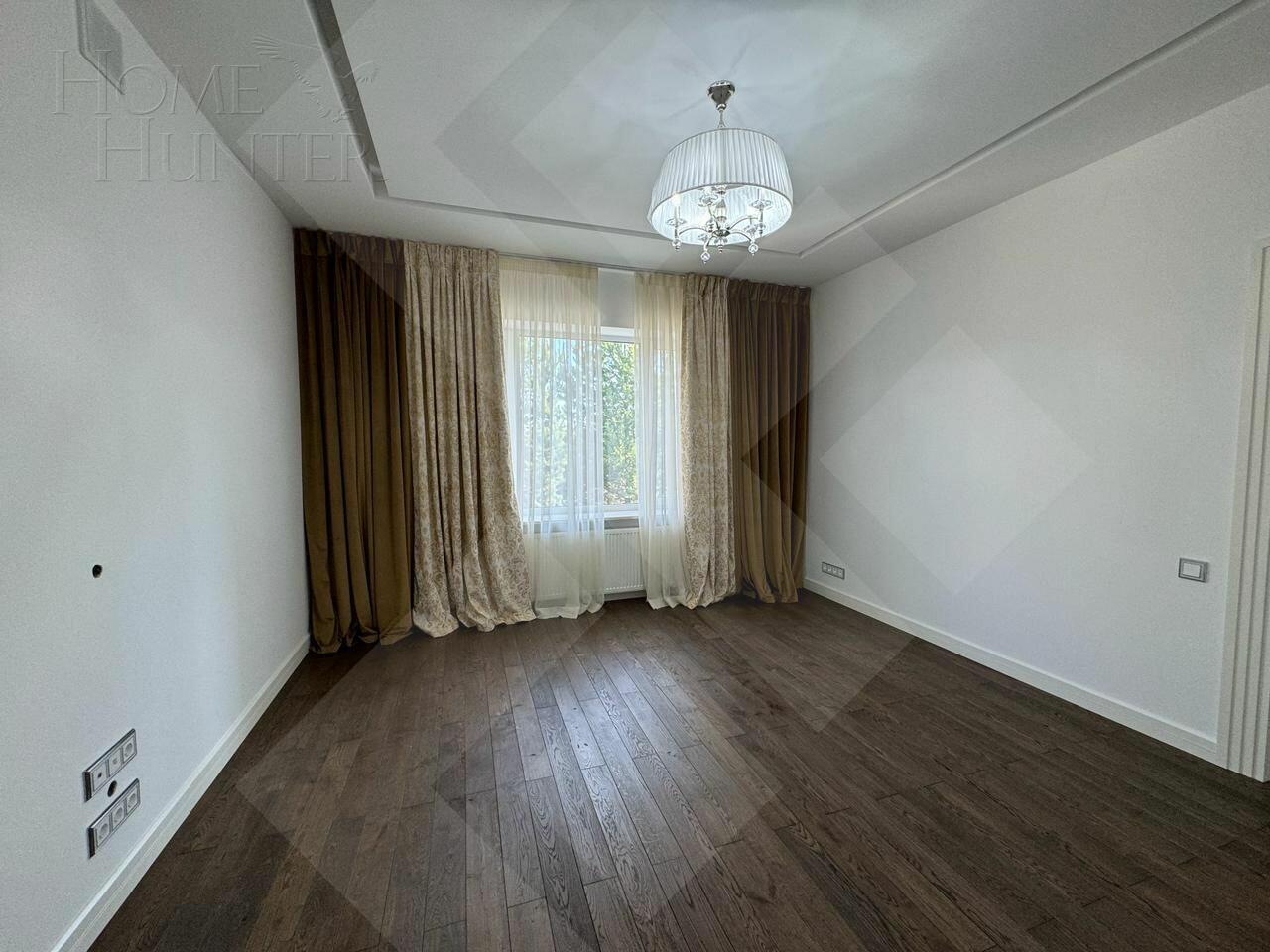 3-этажный таунхаус 360 м² с отделкой