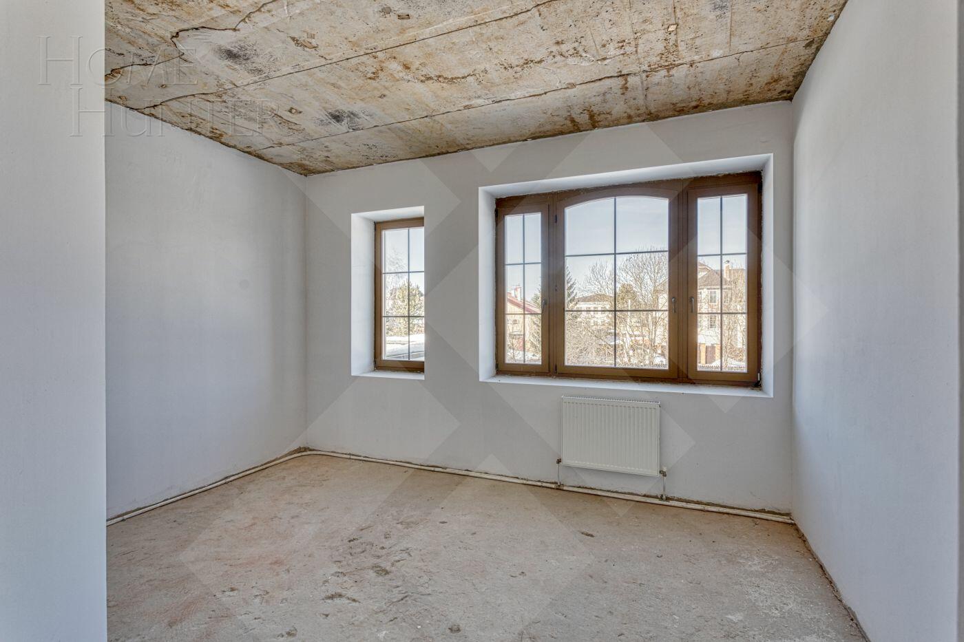 3-этажный коттедж 640 м² без отделки