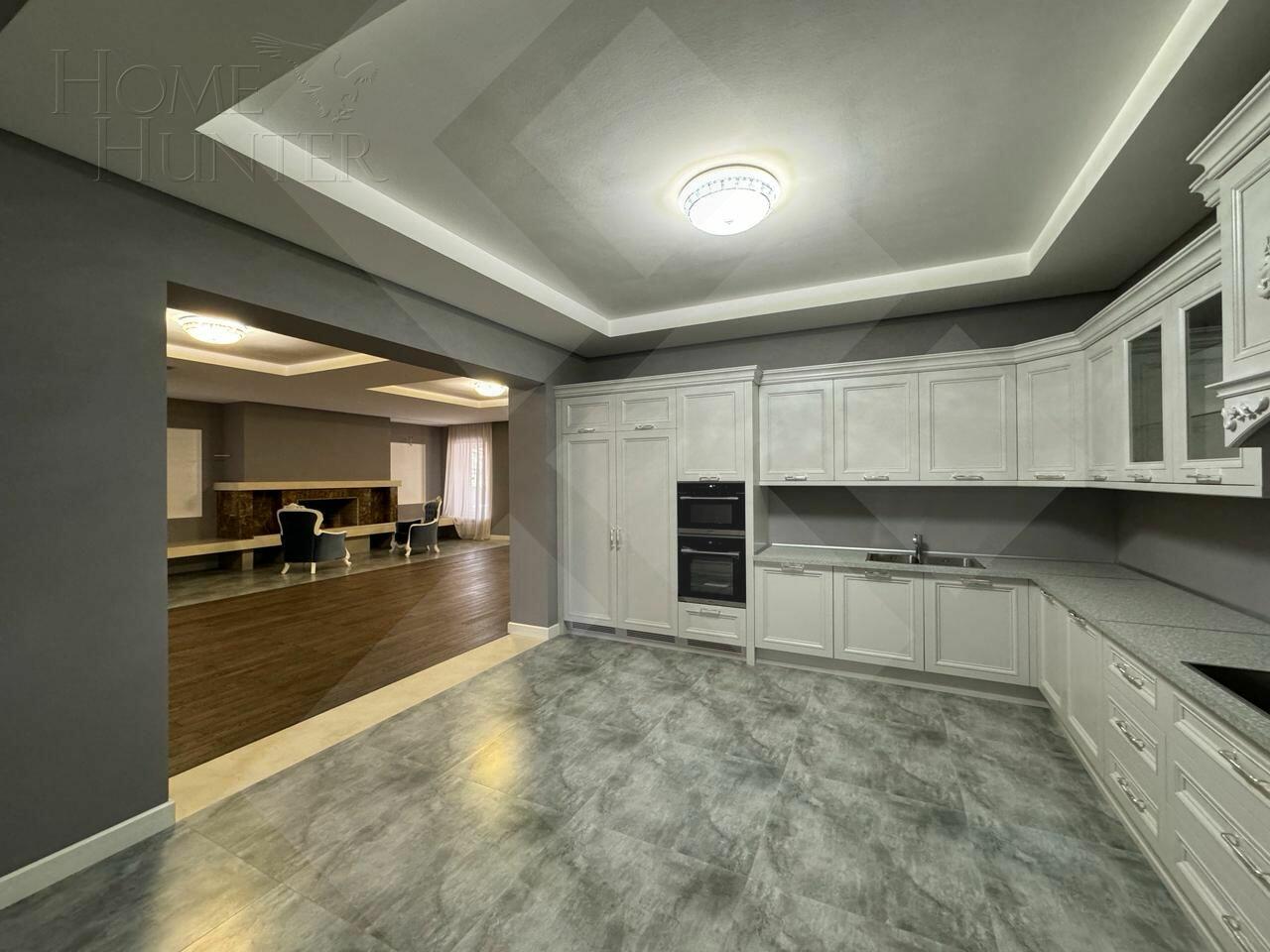 3-этажный таунхаус 360 м² с отделкой