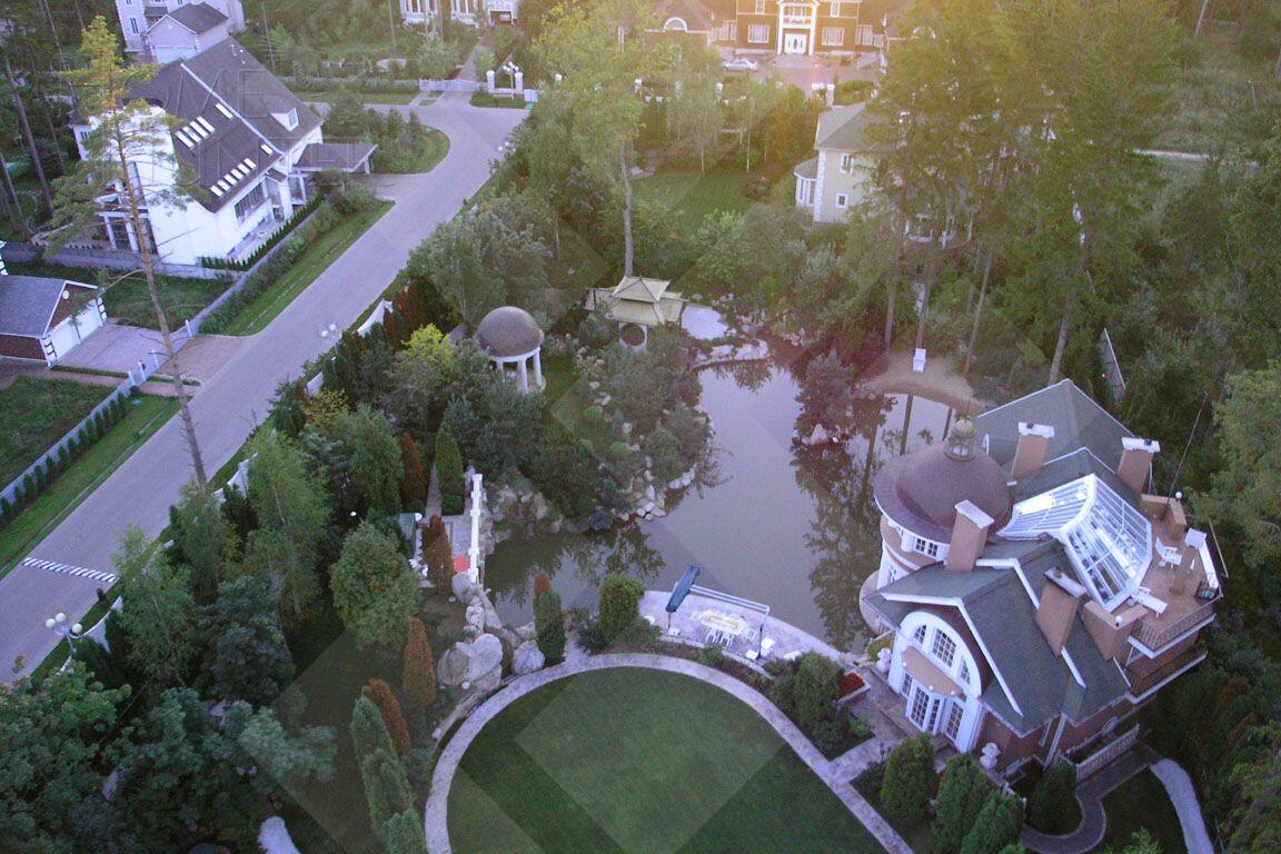 2-этажный коттедж 782.7 м² с отделкой