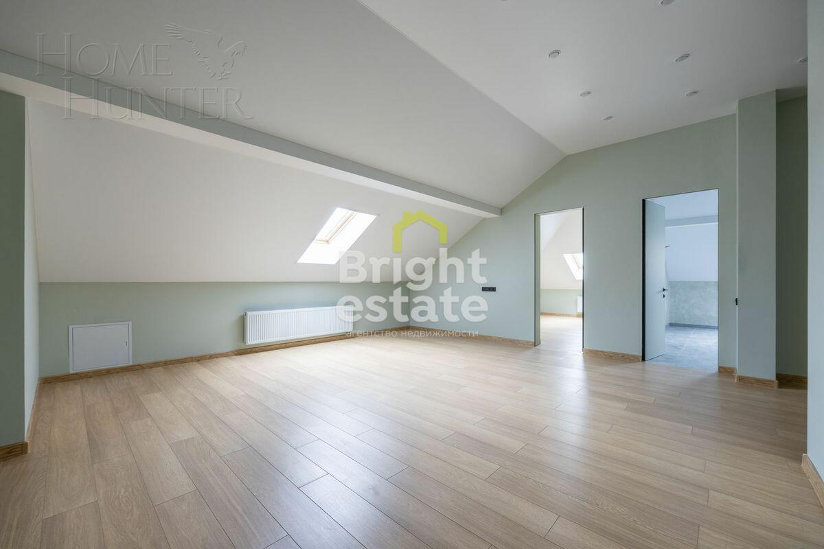 2-этажный коттедж 1 300 м² без отделки