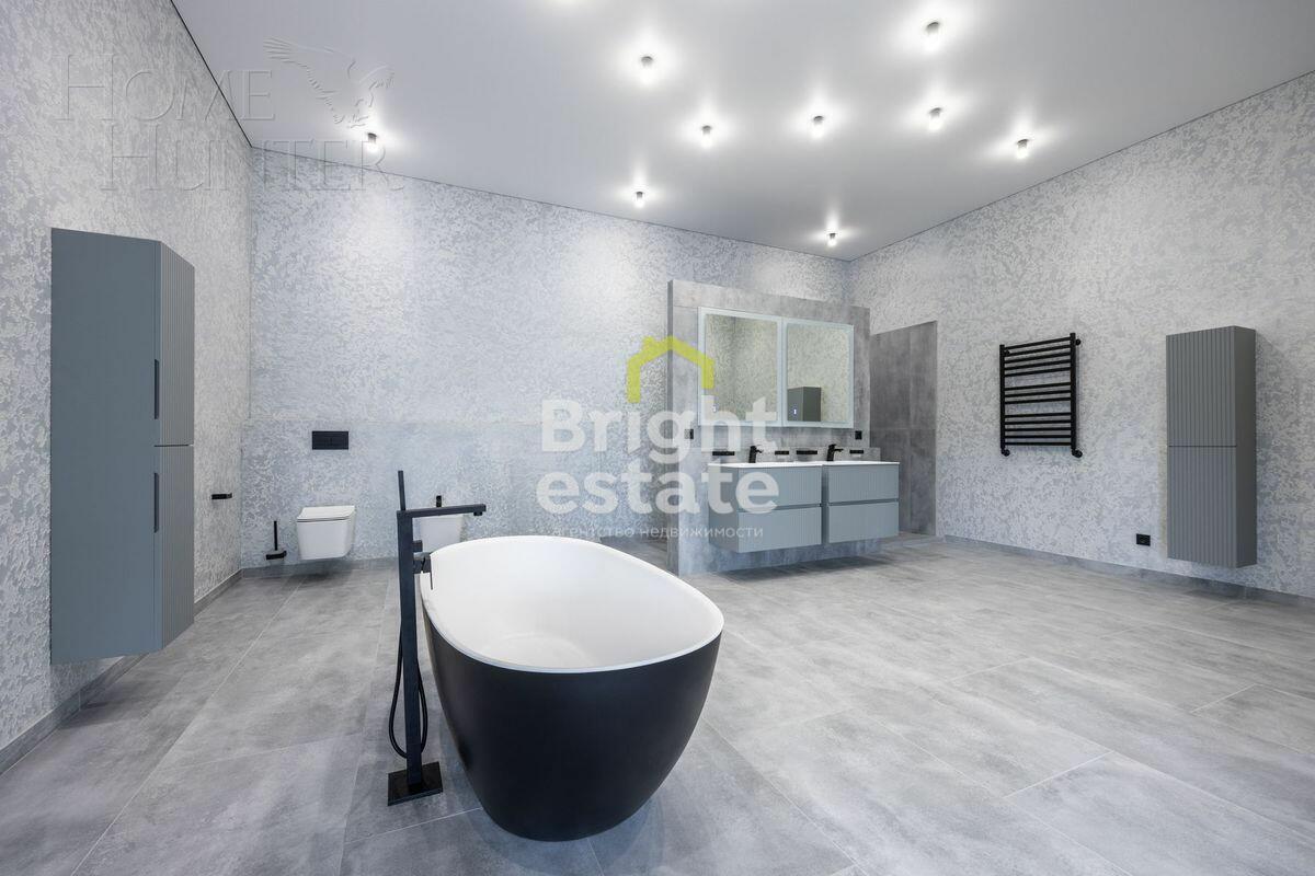 2-этажный коттедж 1 300 м² без отделки