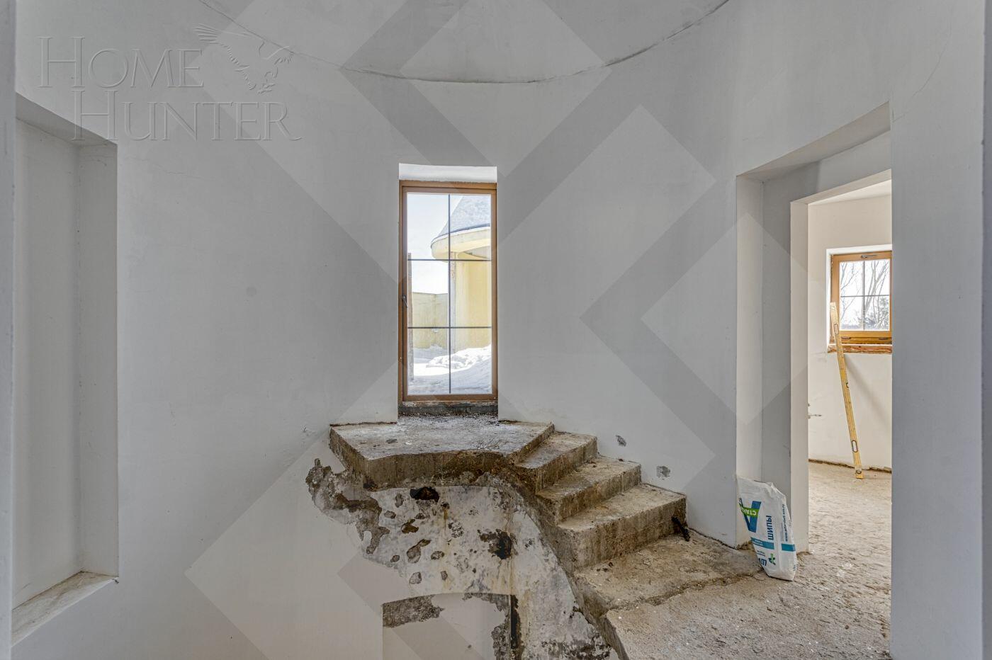 3-этажный коттедж 640 м² без отделки