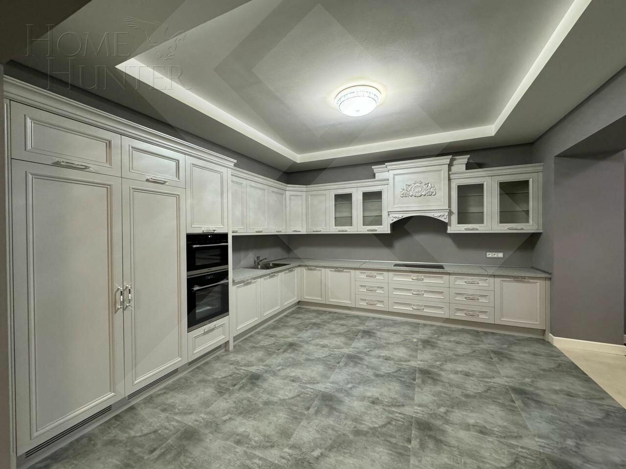 3-этажный таунхаус 360 м² с отделкой