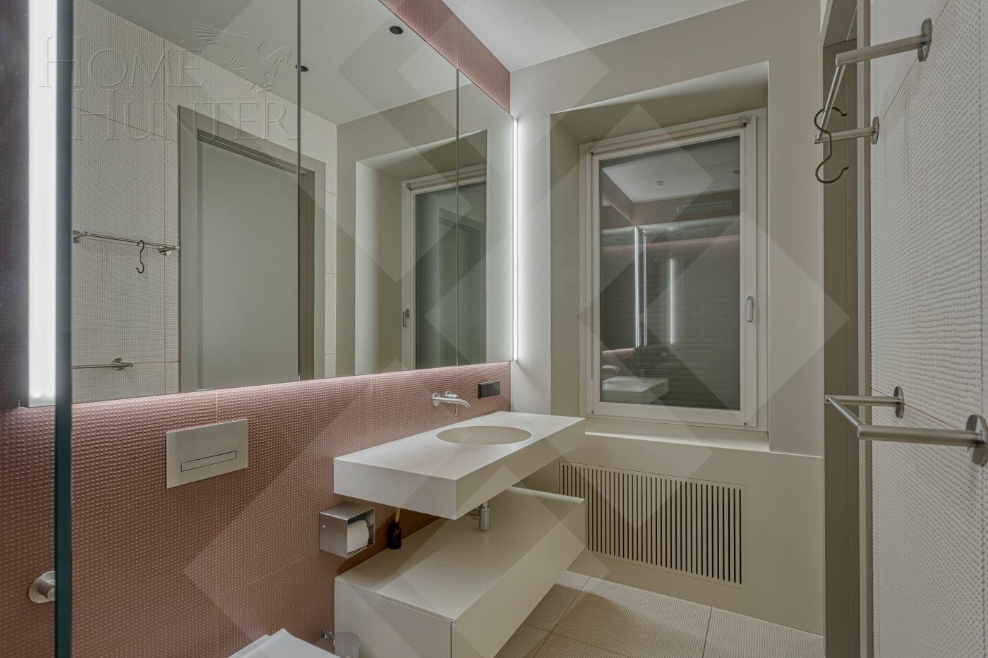 4-КОМН. КВАРТИРА С ОТДЕЛКОЙ 237 М² НА 5 ЭТАЖЕ