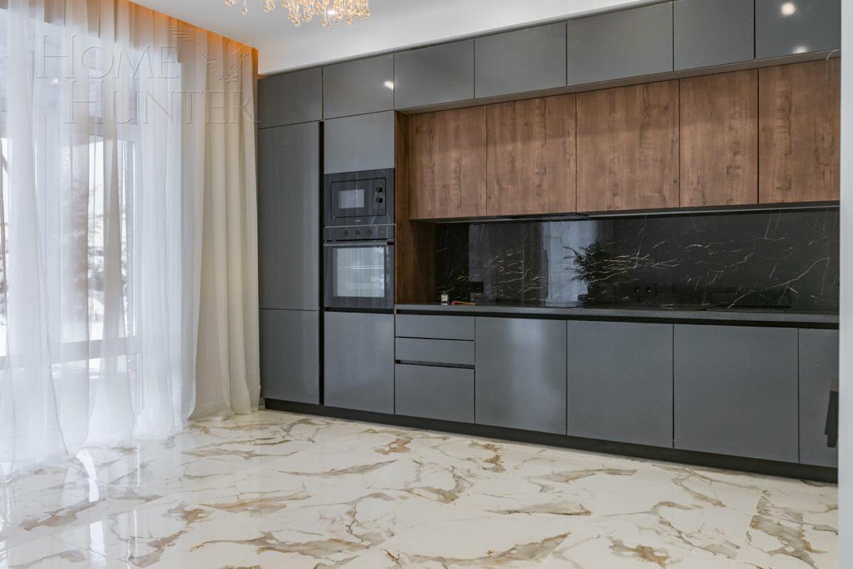 2-этажный коттедж 286 м² с отделкой