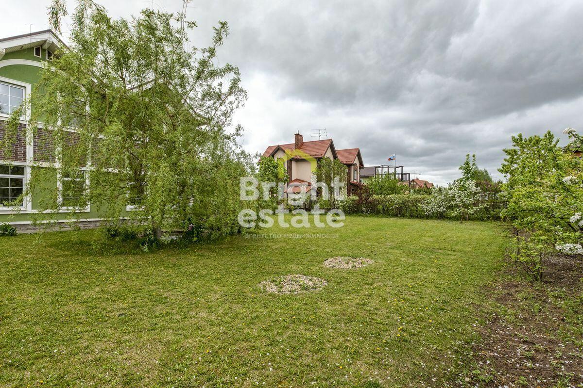 2-этажный коттедж 270 м² с отделкой