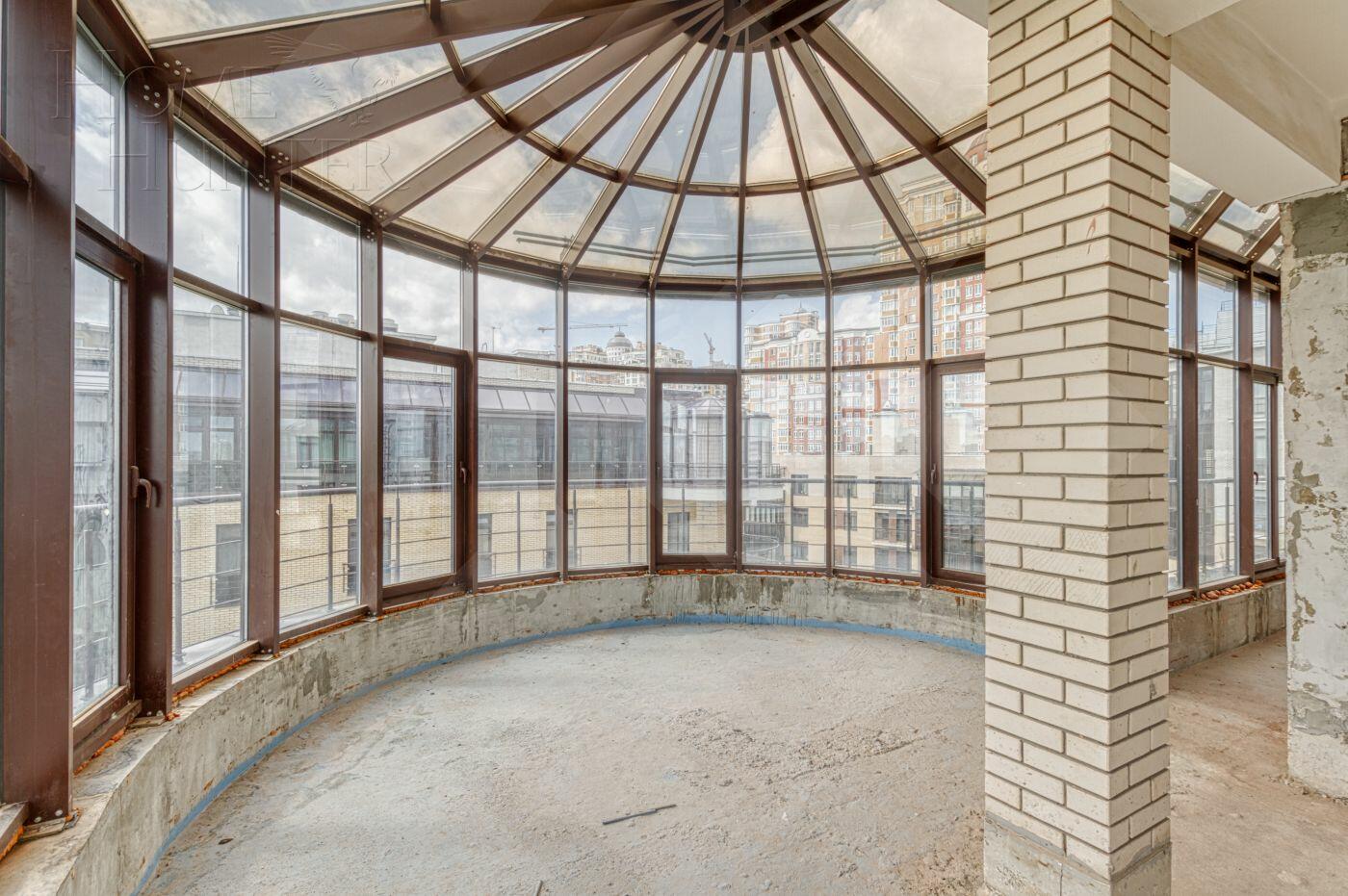 10-КОМН. ПЕНТХАУС БЕЗ ОТДЕЛКИ 690 М² НА 7 ЭТАЖЕ