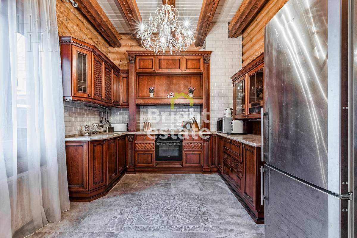 2-этажный коттедж 440 м² с отделкой