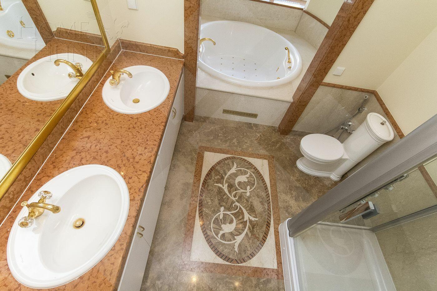 4-УРОВНЕВЫЙ ТАУНХАУС С ОТДЕЛКОЙ 450 М² НА 1 ЭТАЖЕ