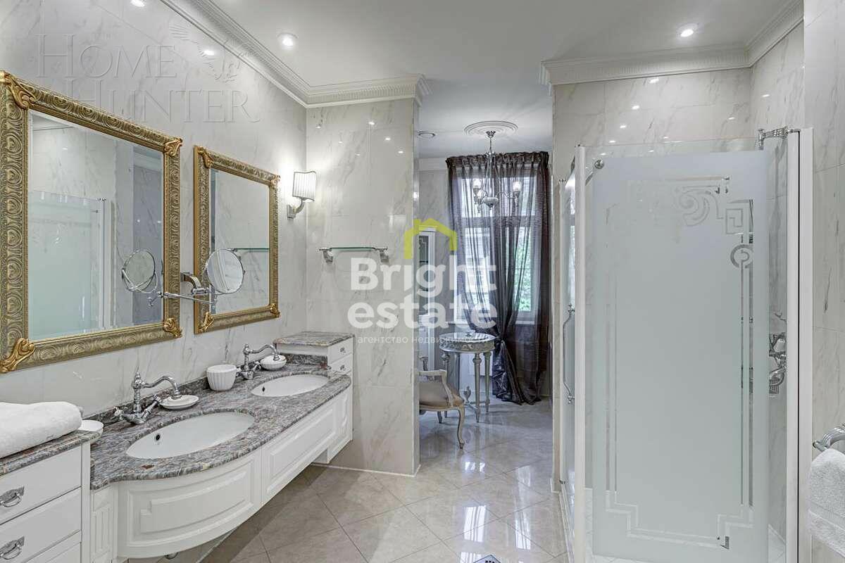 2-этажный коттедж 782.7 м² с отделкой