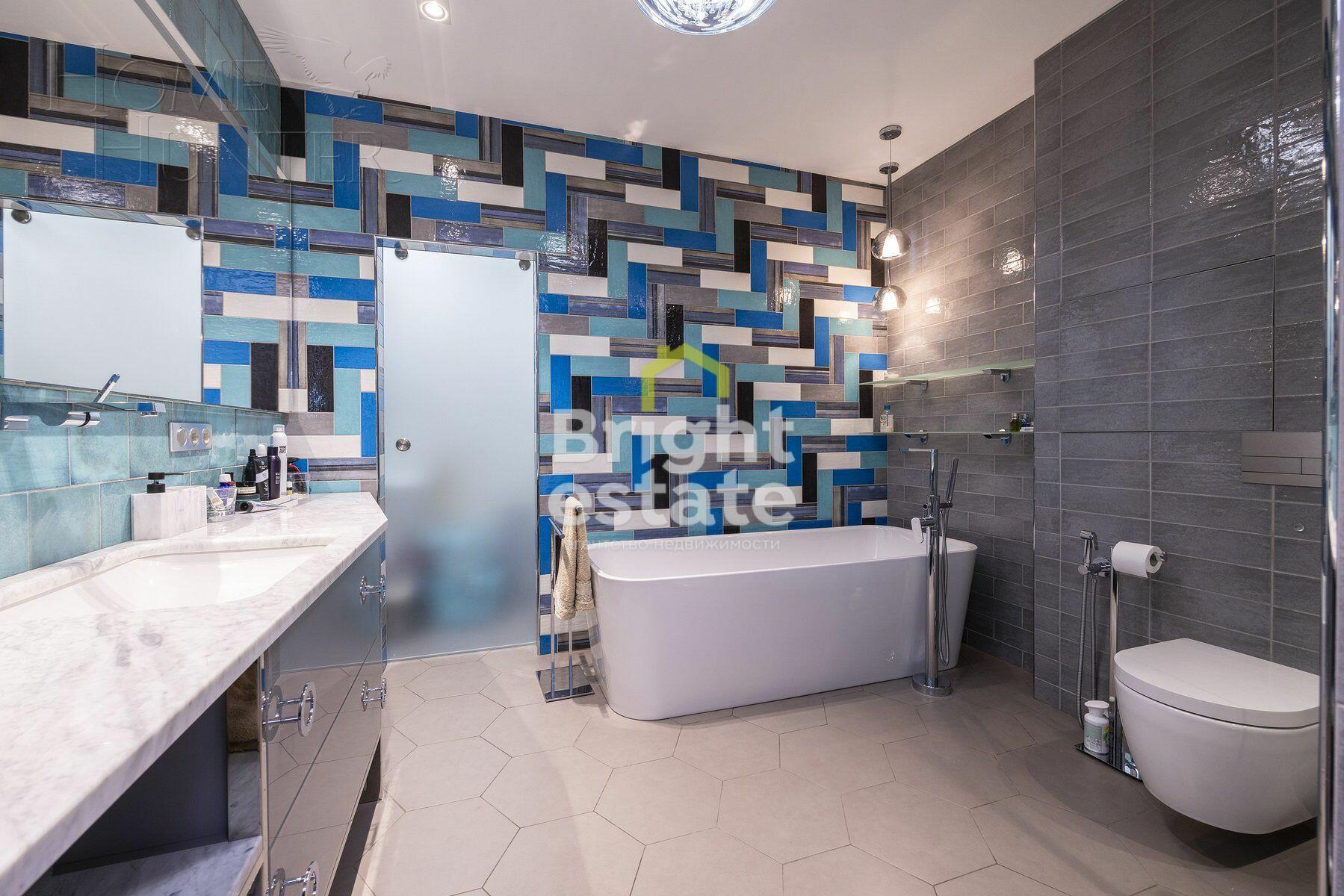 3-КОМН. КВАРТИРА С ОТДЕЛКОЙ 120 М² НА 2 ЭТАЖЕ