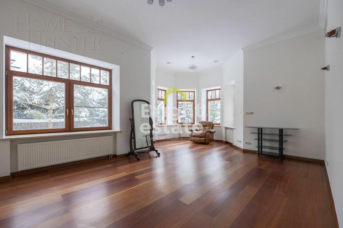 2-этажный коттедж 1 378 м² с отделкой