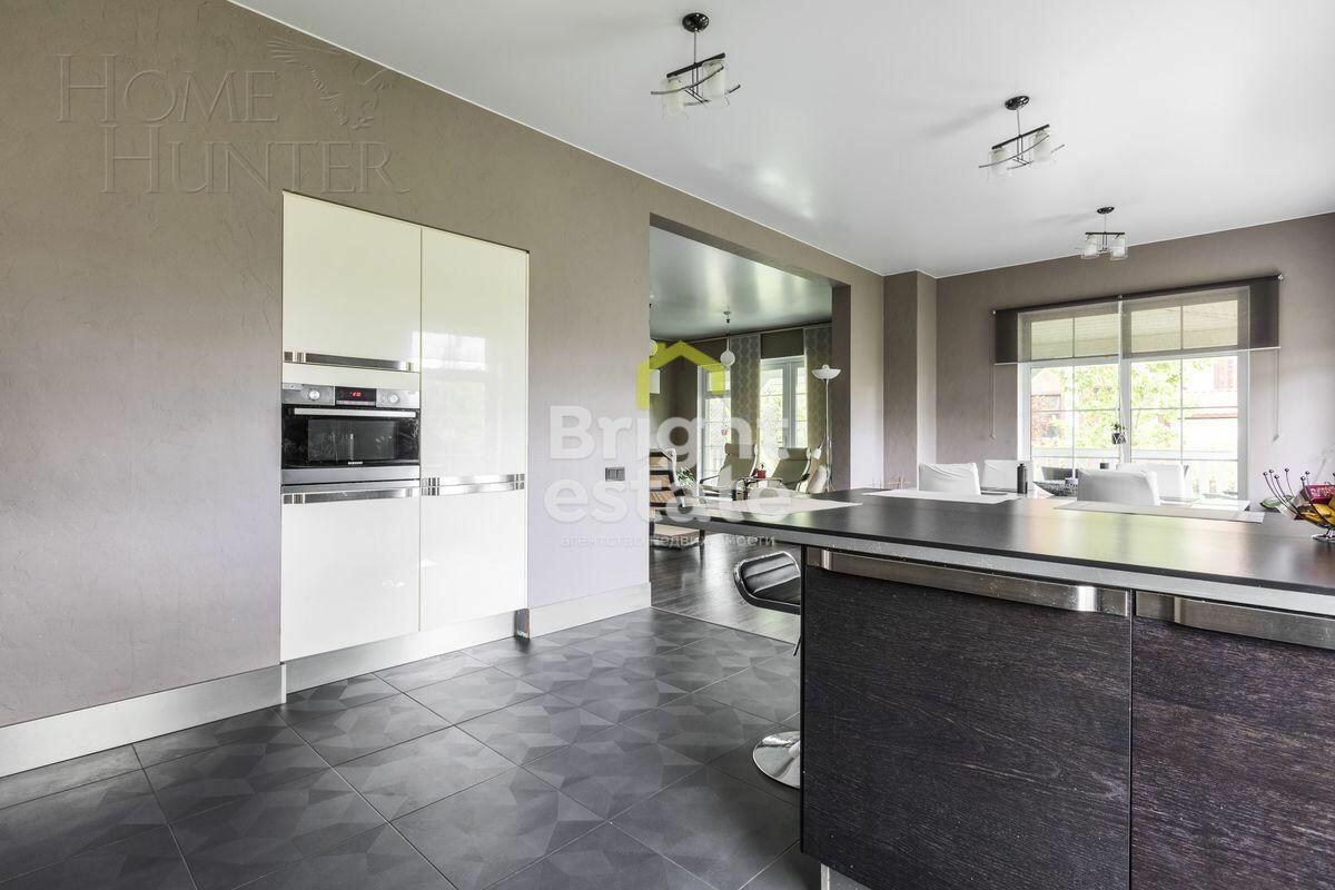 2-этажный коттедж 270 м² с отделкой