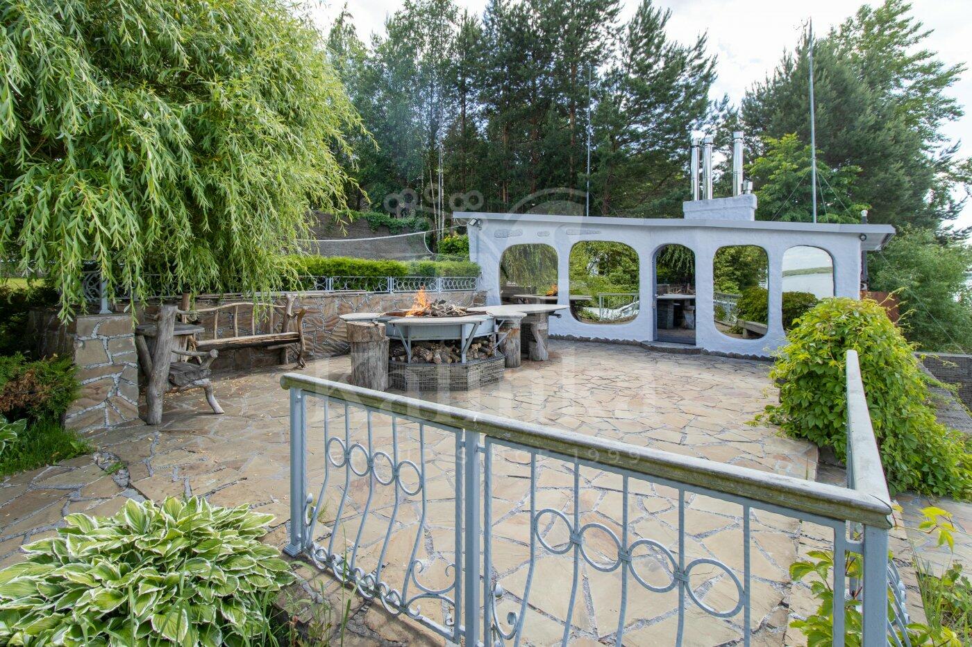 2-этажный коттедж 830 м² с отделкой