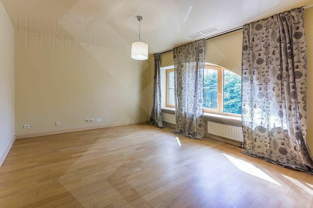 3-УРОВНЕВЫЙ ОСОБНЯК С ОТДЕЛКОЙ 1 040 М² НА 1 ЭТАЖЕ